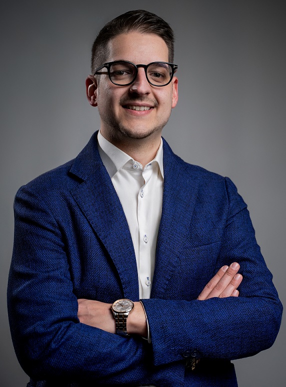 Siamo Asso ufficializza la candidatura di Mirko Donadini Pina a Sindaco del Comune di Asso